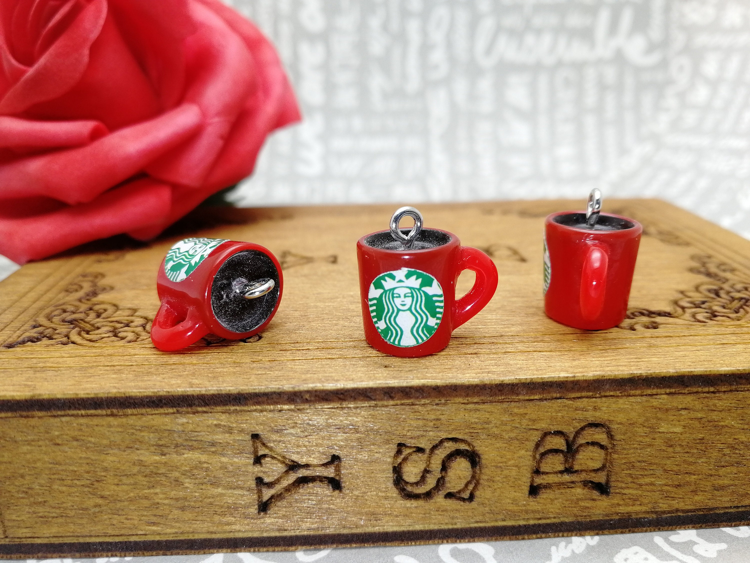 Ciondolo a forma di tazzina di caffè, in argento Sterling 925, charm a forma di tazzina con cuore, per braccialetti Pandora, adatto per ricorrenze, con scritta in inglese coffee B