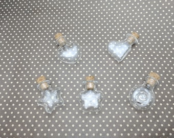2/10 pieces clear small mini glass bottle with cork ,  transparent glass jar vial wedding wish bottle pendant charm , 5 shapes option AB0017