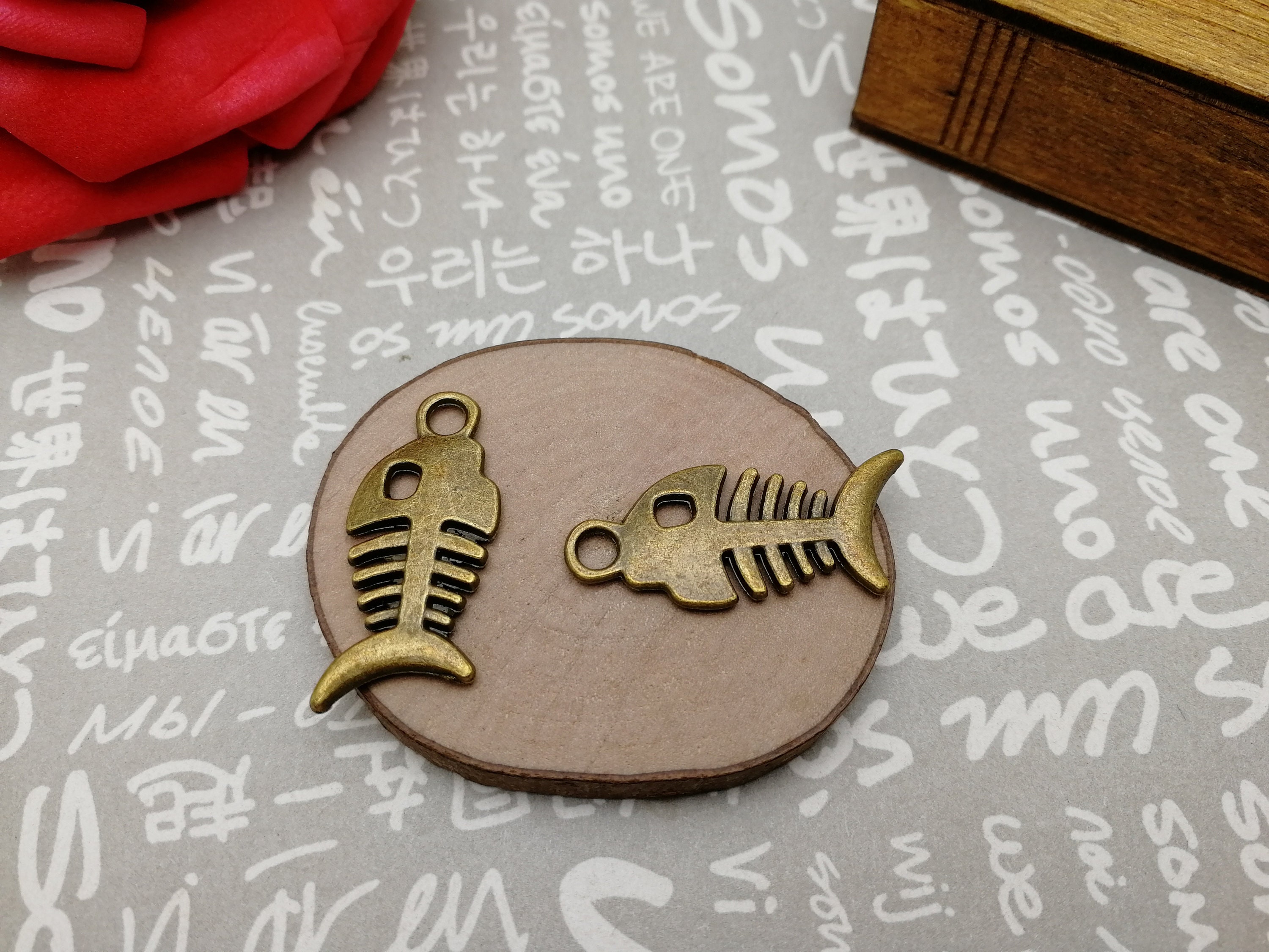 Fish Bone Keychain 10/50 Pieces Metal Fishbone Fish Bone Pendant Necklace Earring Keychain ...