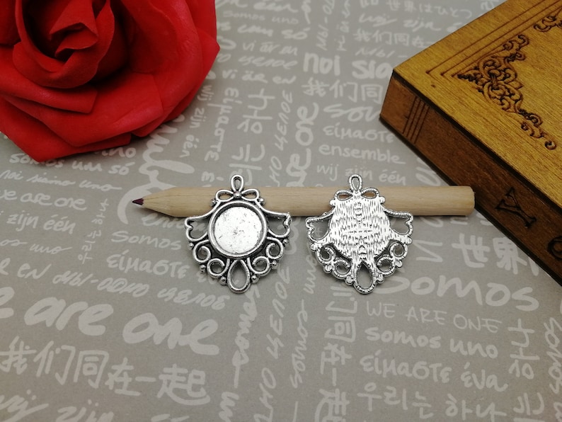antique bronze silver color AM737 10pcs 12mm round match metal cameo cabochon base settings tray blank flower floral pendant drop charm
