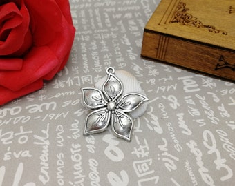 6/20 Pieces Metal Flower Floral Blossom Pendant Necklace