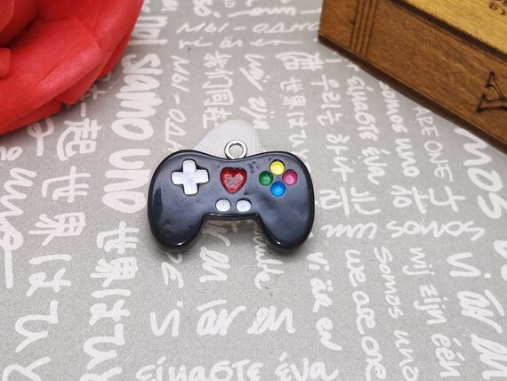 20 Ciondoli Resina A Forma Di Controller Per Videogiochi, Colorati, Per Creazione Gioielli Fai Da Te, 2,7 Cm, 9 Colori - 3