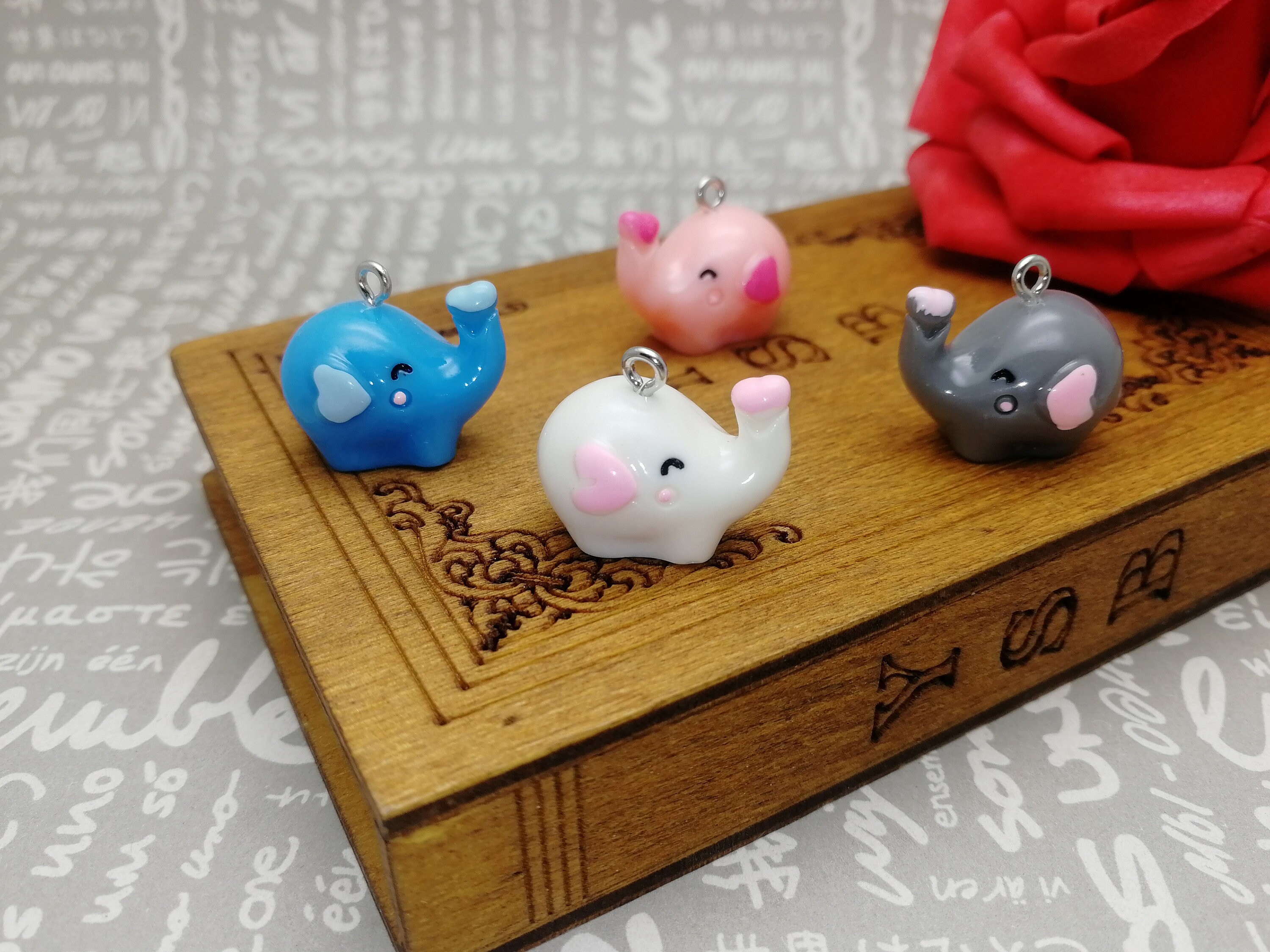 6 / 20 Pieces Plastic Heart Elephant Pendant Charm Kawaii - Etsy