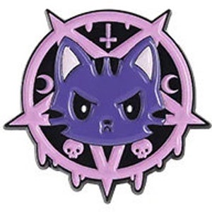 Enamel Pin Pentacle Cat Design, Witchy Black Cat Lapel Pin, Cute Magical Accessory for Jackets & Bags