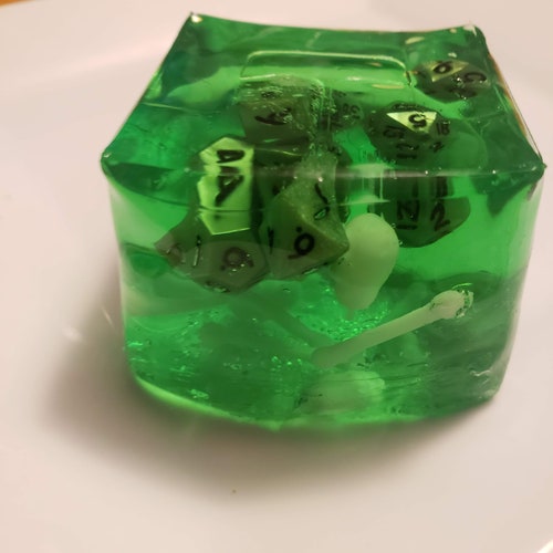 Gelatinous Cube D20 Soap With 7 Piece Dice Set in Clean Etsy