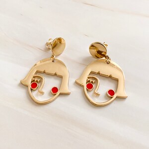 Shy Girl Gold Earring, Statement earring, Picasso earring, silhouette earring, Hallow face earring, Face earrings, Mood earrings