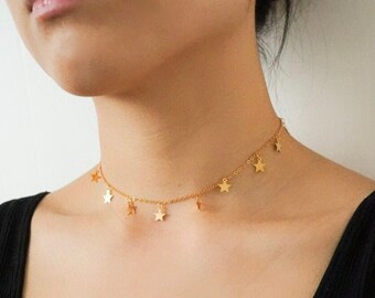 Collar de estrellas que caen de oro, gargantilla de estrella, collar de estrella de oro, joyería estrella, collar de estrellas, cadena de estrellas colgantes
