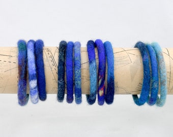 Set of 3 bangles in cold colors, felted wool cords - Hand felted bangle bracelet