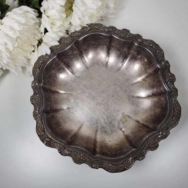 Vintage International Silver Co Footed Round Serving Bowl Dish w/ Ornate Detailing-  Filigree, Shabby Chic,