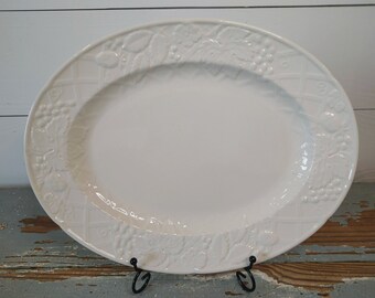 15.75-Inch Mikasa Daylight Oval Platter 15.75-Inch Mikasa Daylight Oval Platter
