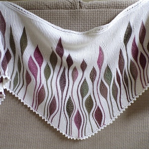 Pattern to Knit &quot;Dancing Leaves&quot; Shawl