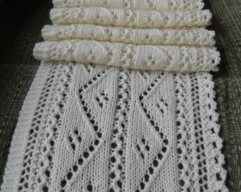 Knitting pattern for Lace Scarf "Zigging and Zagging"