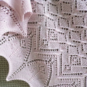 Pattern in knit Lace Shawl &quot;Assiduity&quot;