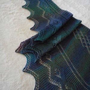 Lace Pattern to Knit suelilly Shawl with Fingering weight yarn