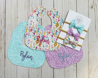 Baby girl, baby girl bibs, drool bibs, monogram bibs, bib with name, handmade bib, baby bows, baby shower gift