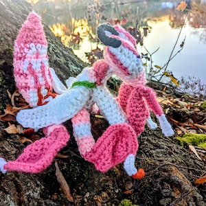 Made to order Crochet Pink Orchid Praying Mantis Plush: Realistic Hymenopus Coronatus Toy