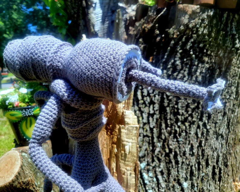 Made to order Alien Xenomorph H R Giger Alien crochet plush amigurumi horror sci-fi collectible memorabilia image 9