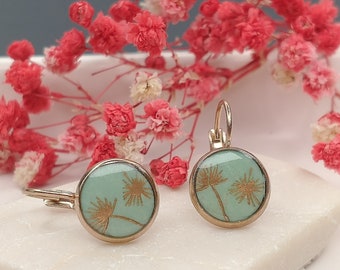 Delicate rose gold hanging earrings with light green polymer clay and a dandelion motif, 10 mm diameter, gift idea for her