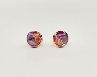 Earrings, stud earrings with rose gold plating (14 karat) 8 mm with delicate purple petals and resin - gift idea for women
