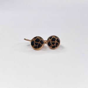 Rose gold earrings, hanging earrings, earrings in 8 mm diameter with black polymer clay with structure