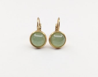 Petites boucles d'oreilles en or délicates, boucles d'oreilles pendantes, boucles d'oreilles, 8 mm de diamètre, aventurine, vert clair, aventurine pierre précieuse, cadeau petite amie, bijoux