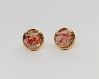 Earrings, ear studs stainless steel gold-plated 8 mm real flowers with cast resin, resin