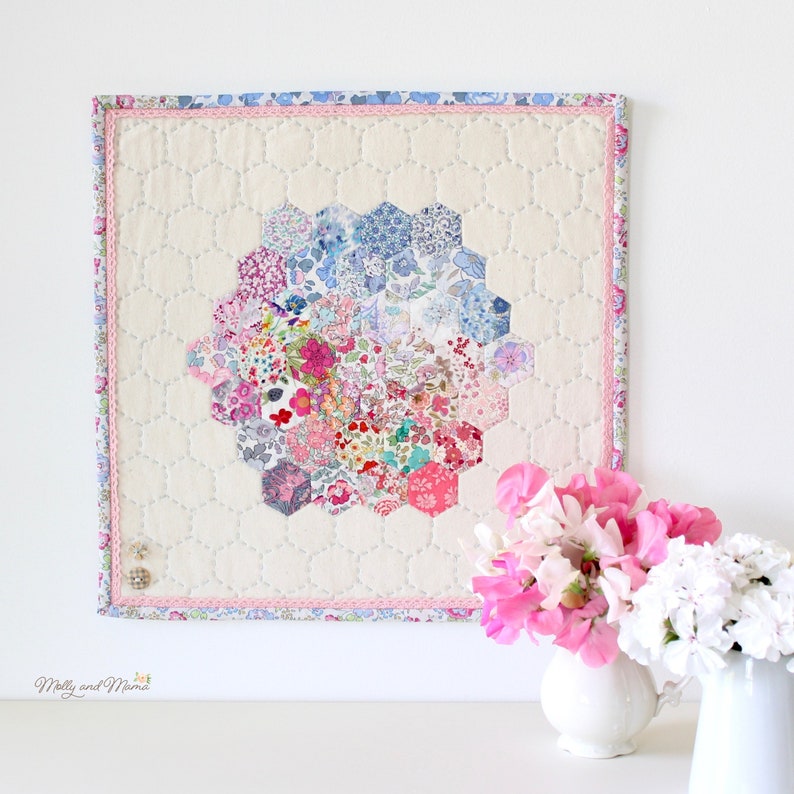 Hettie Hexie Mini Quilt Sewing Pattern – English Paper Pieced Hexagons ...
