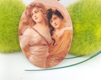 PIĘKNO KOBIETY++ Broszka owalna w stylu vintage – romantyczna scena w sepii | Elegancka biżuteria retro | Prezent dla kobiety | Dodatek w stylu antycznym – Wysyłka do USA