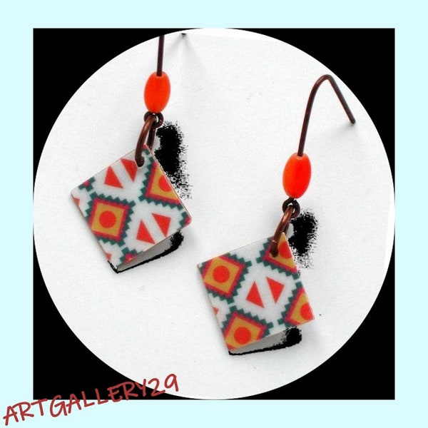 Ethnic # Collection #: Graphic square earrings, graphic ethnic motifs, diamond shape, Aztec patterns, copper hooks