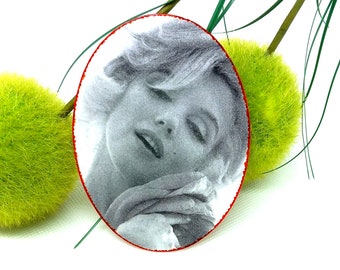 MARILYN MONROE grande broche ovale gris/ blanc, broche Marilyn Monroe, cadeau Marilyn Monroe, -15% code: PRIVILEGE