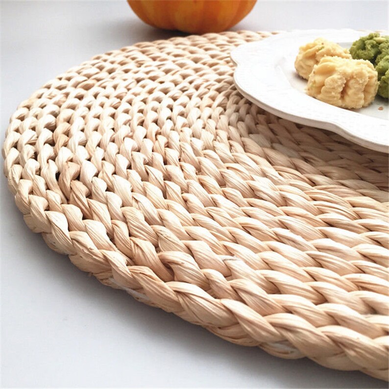 Handweaved natural corn husk Placemats various shapes and Etsy