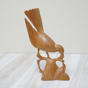 Wooden bird feeding young chick carved varnished Vintage Retro Animal Home Decor handmade made in Indonesia Bali figure figurine sculpture