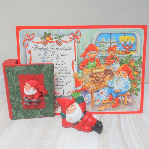 Kleiner schwedischer Weihnachtspost-Organizer & Keramikfigur, Vintage Weihnachtsmann-Holzkiste, Karten-Briefkasten-Ständer Briefkartenhalter Regal rot grün