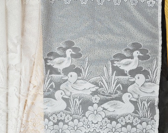 Vintage 23x78" lace duck curtain valance, 58x198 cm white cottagecore cottage mallard decor trimming