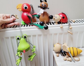 Bouncy wooden cat frog parrot bee ladybug toy on spring, bouncy puppet hanging ornament marionette doll Figurine Vintage nursery room animal