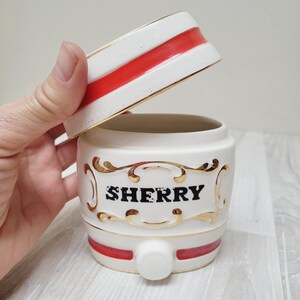 Crown Devon Sherry barrel shaped oval jewelry box, China Breweriana Bar Decor, Vintage Retro made in UK clay porcelain ceramic ring necklace