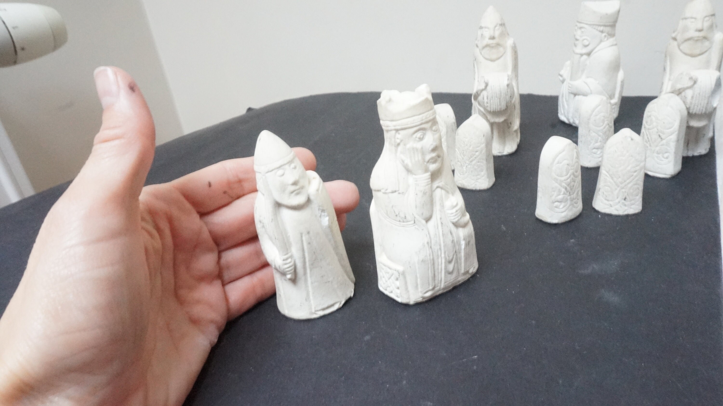 Board Games Games & Puzzles Incomplete 25 chalkware chess chalk ware ...