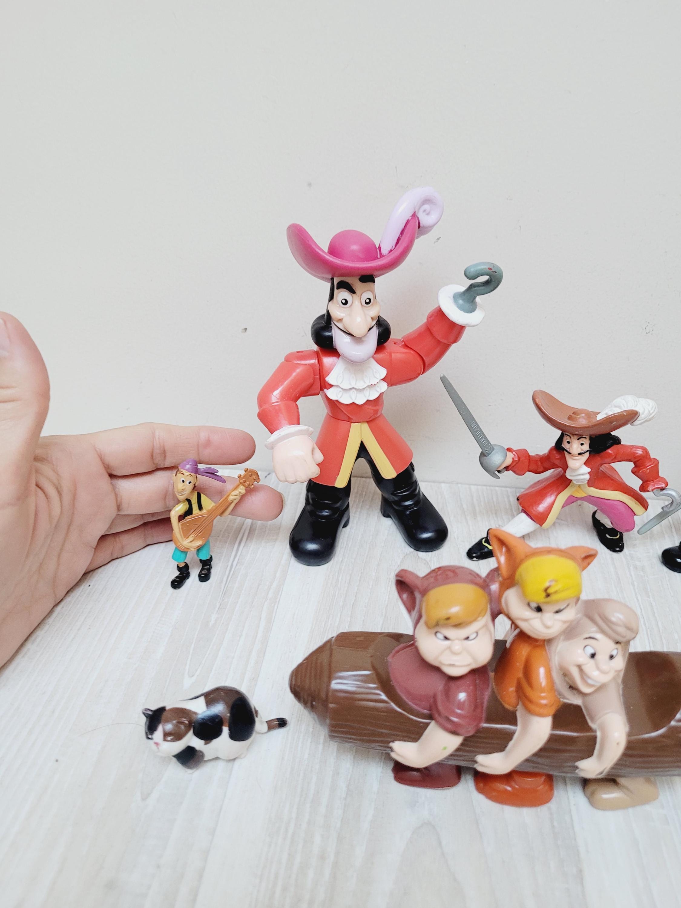 Disney ピーターパンのキャラクターフィギュア、ティンカーベル