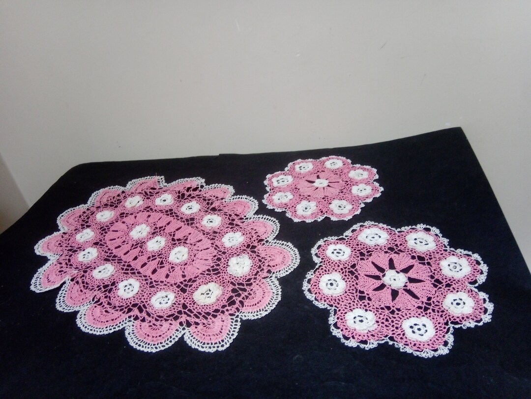 Lot De 2 Napperons En Dentelle Faits Main - Forme Fleur Ovale 30x40cm | 100% Coton Pour Décoration Table