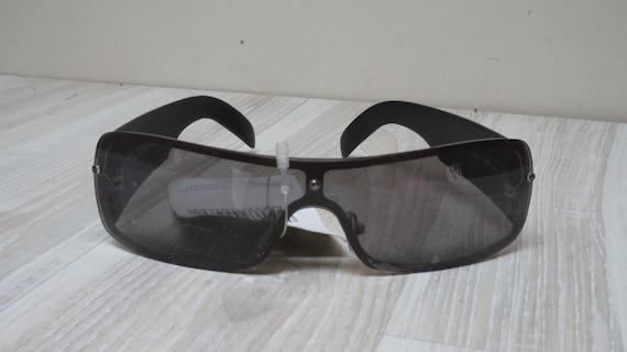 police 6806 sunglasses