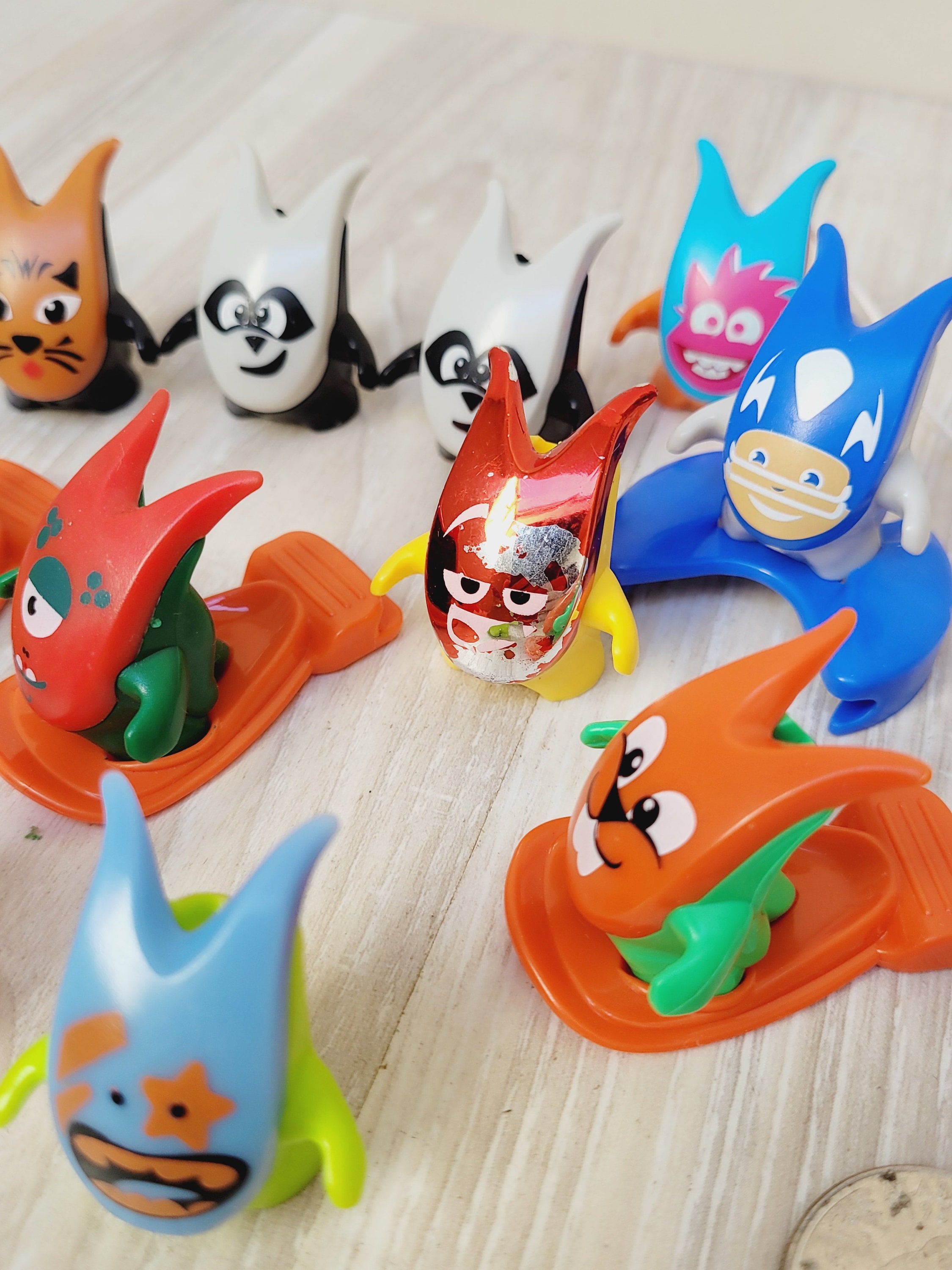 Random 26 Crazy Friends Mini Figurine, Miniature FS Series Kinder