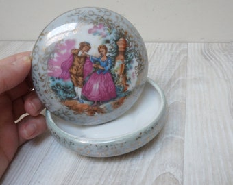 Courting couple round jewelry box, porcelain gilded trinket Vintage Retro Collectible vanity desk Home Decor circle shape Victorian courtesy