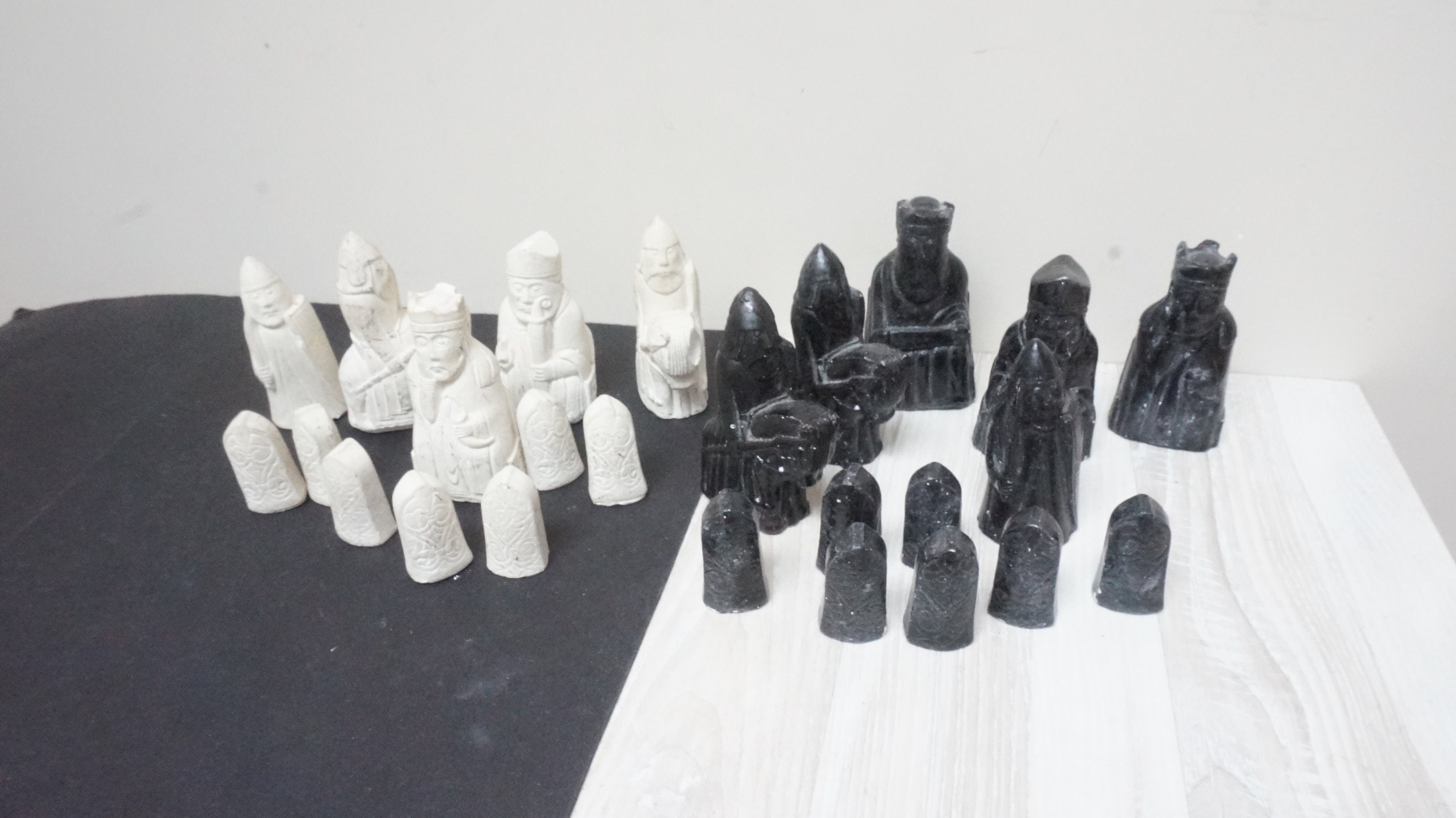Board Games Games & Puzzles Incomplete 25 chalkware chess chalk ware ...