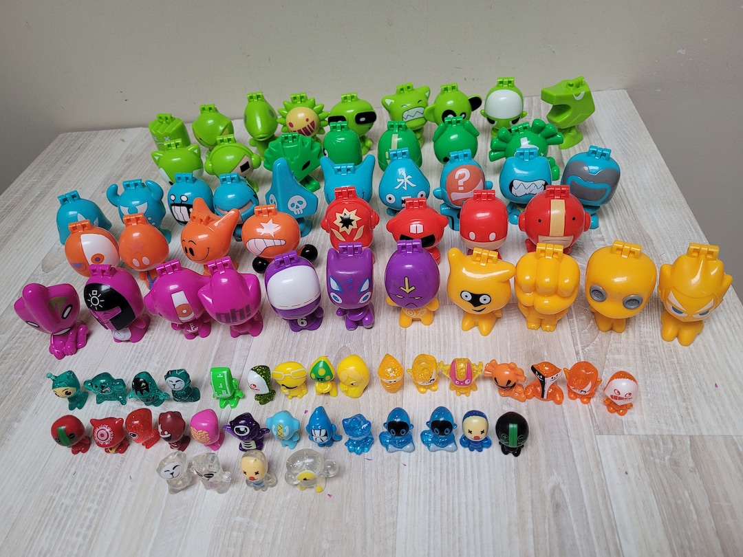 小物 gogo5 GogoのCrazy Bones Mega + Mini Metropolisフィギュア、ジャンボビッグ