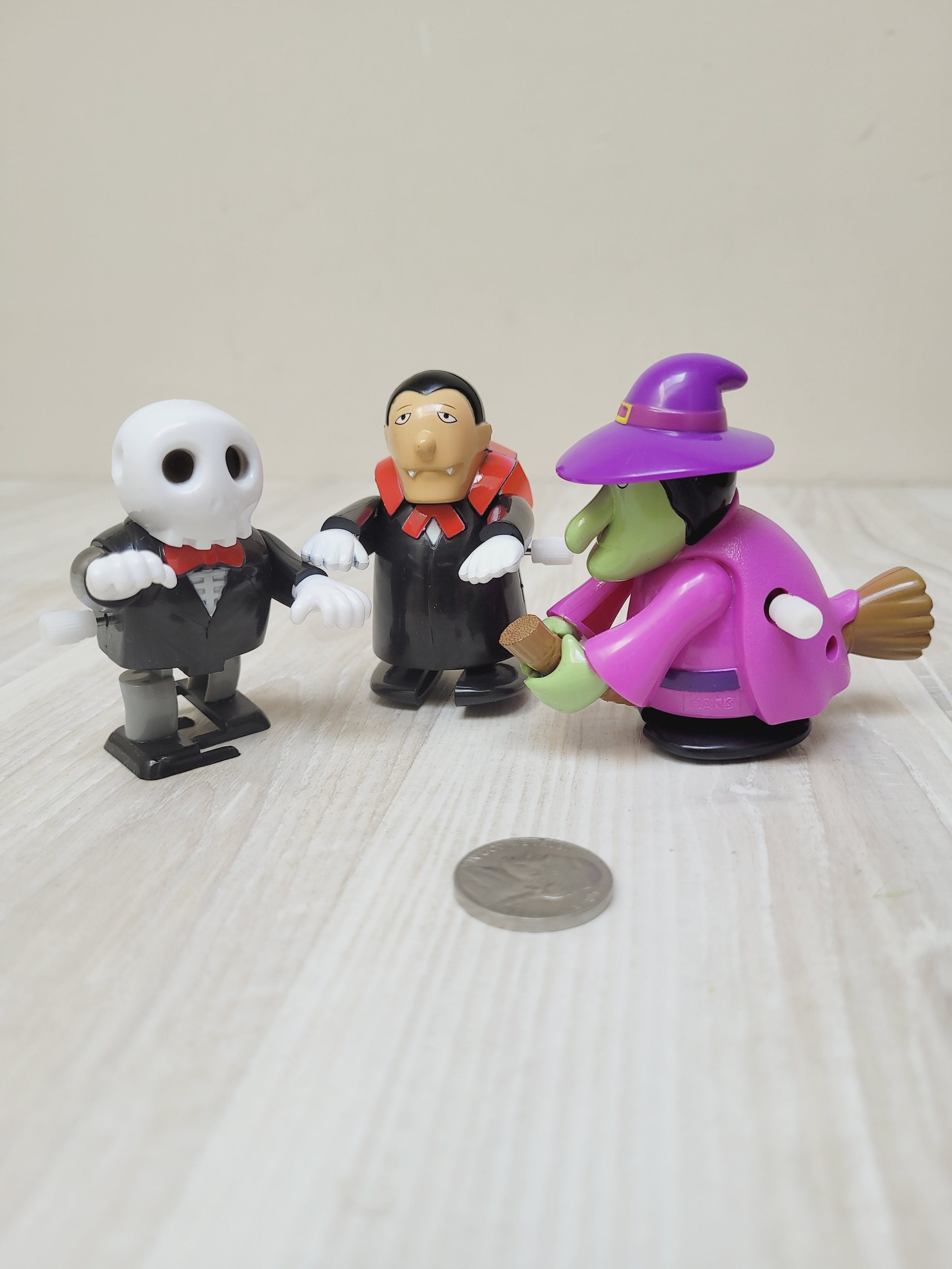 Witch, Dracula Vampire, Skull Death - Wind up Halloween Party