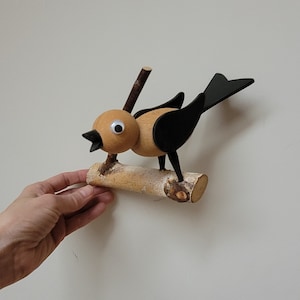 Gran pájaro alemán de Erzgebirge, tallado a mano en madera, colgante, decoración de Pascua, figura navideña, adorno, hecho en Alemania, rama móvil hecha a mano