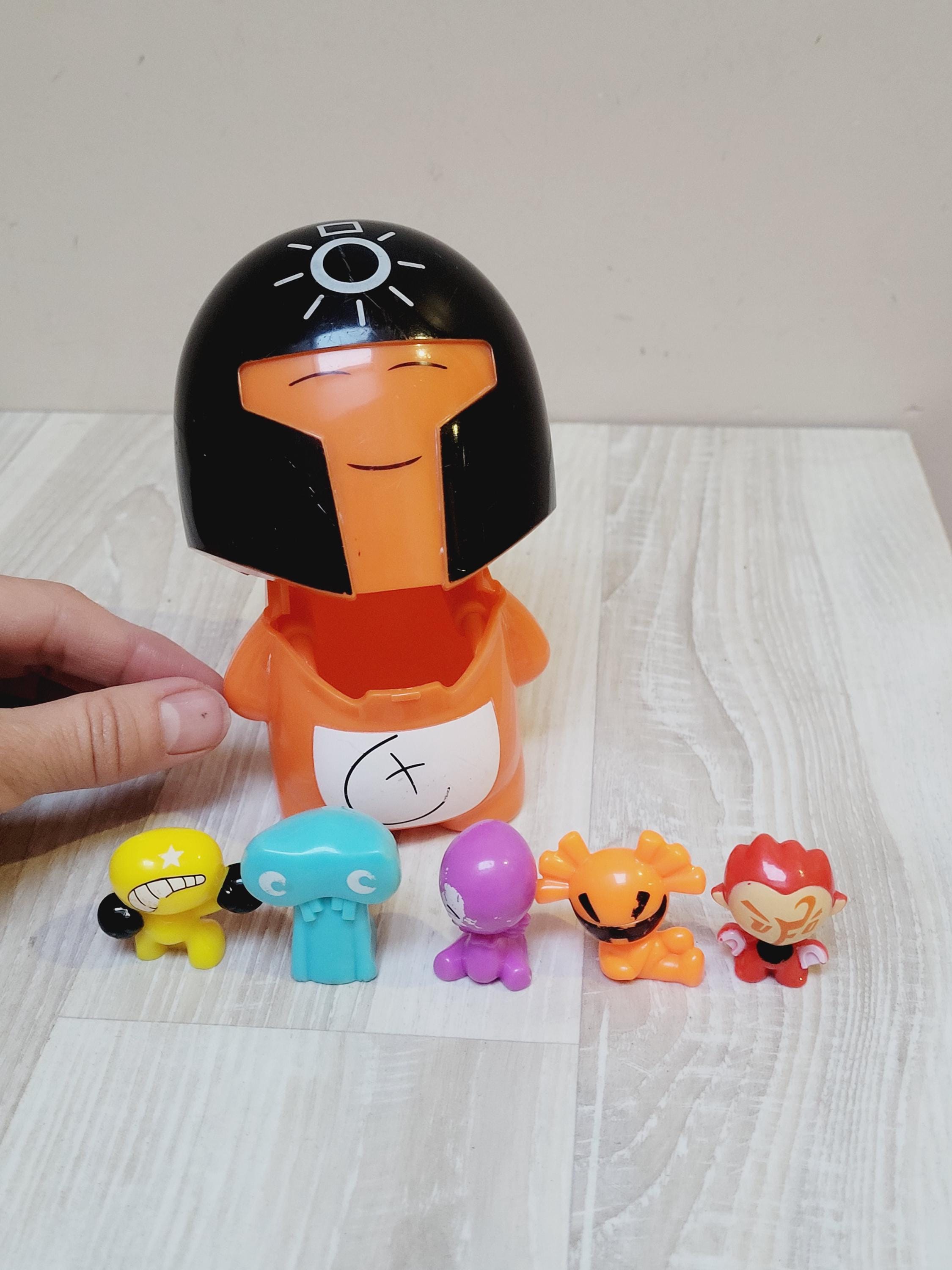 Choose Crazy Bones Gogo's Clip-on Orange Hiro Box +5 Figurine Set