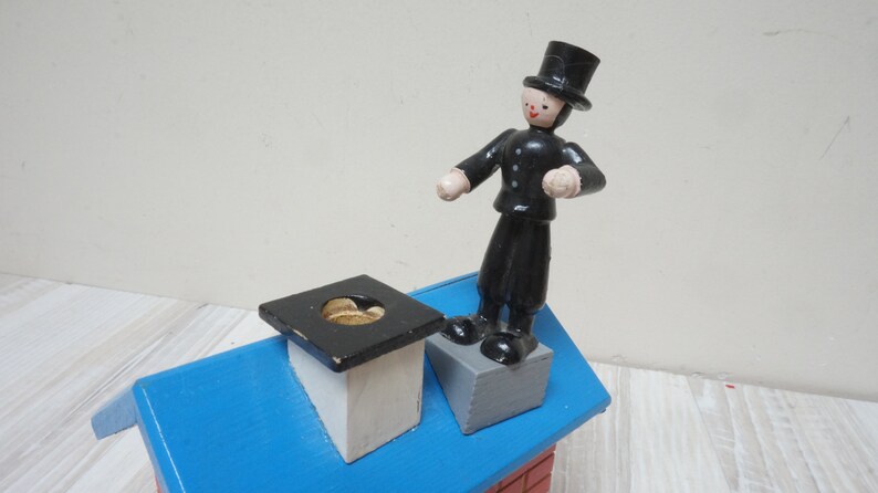 Dregeno Chimney Sweep Incense Smoker - Thumbnail 3