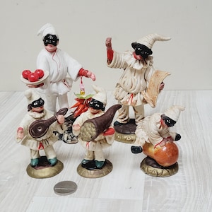 Choose Neapolitan Pulcinella figurine, Naples mask, ceramic handmade vintage made in Italy carnival Masquerade character commedia dell&#39;arte