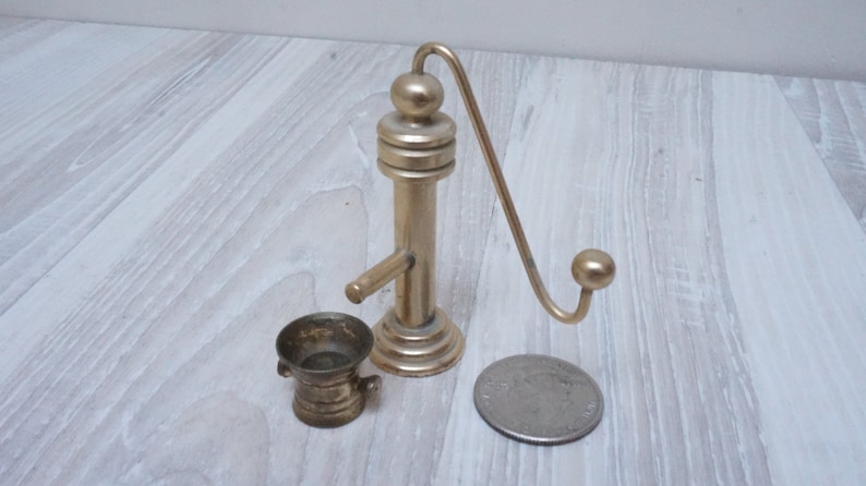 1//12 Scale Miniature Gold Candelabra 5 White Candles Dollhouse Kitchen toy GN